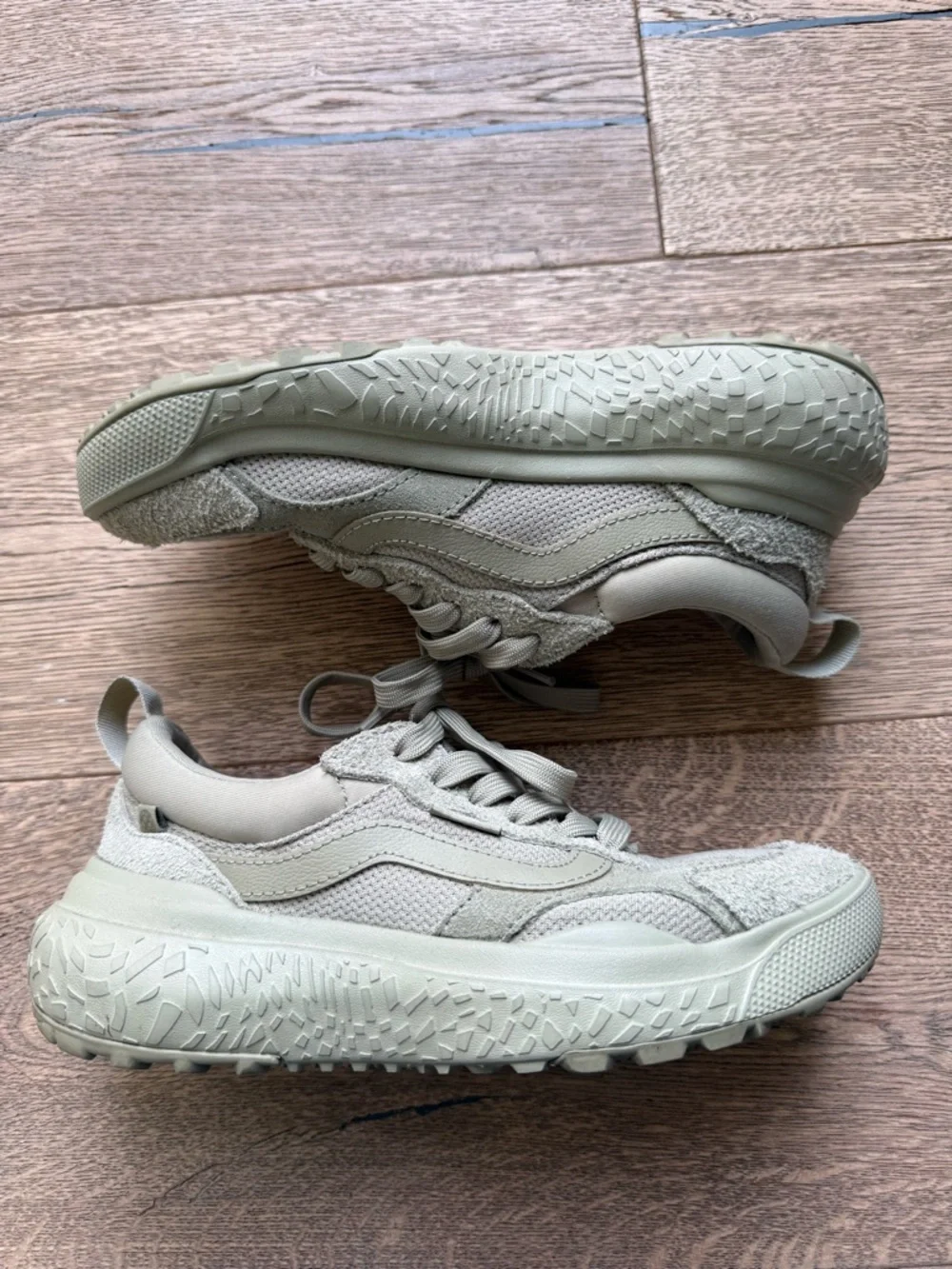 Vans Ultra Range Neo VR3 in Sage - Picture 1 of 7